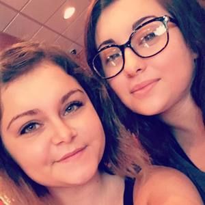 Meet your Posher, Alexis